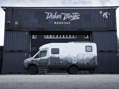 Titelbild-Wohnmobil-Bergmotiv